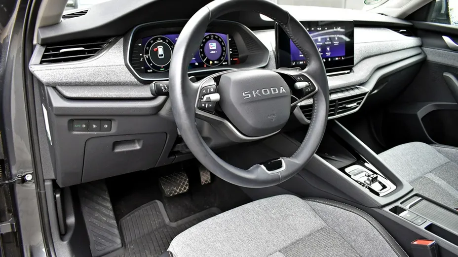 SKODA Octavia -