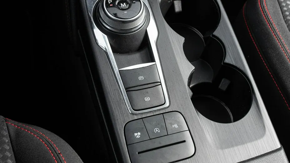 FORD Kuga -