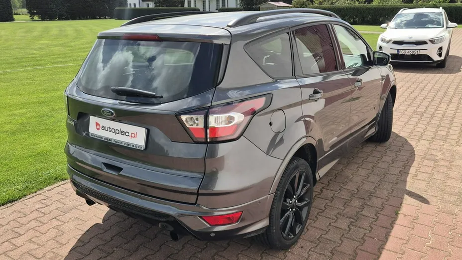 FORD Kuga -
