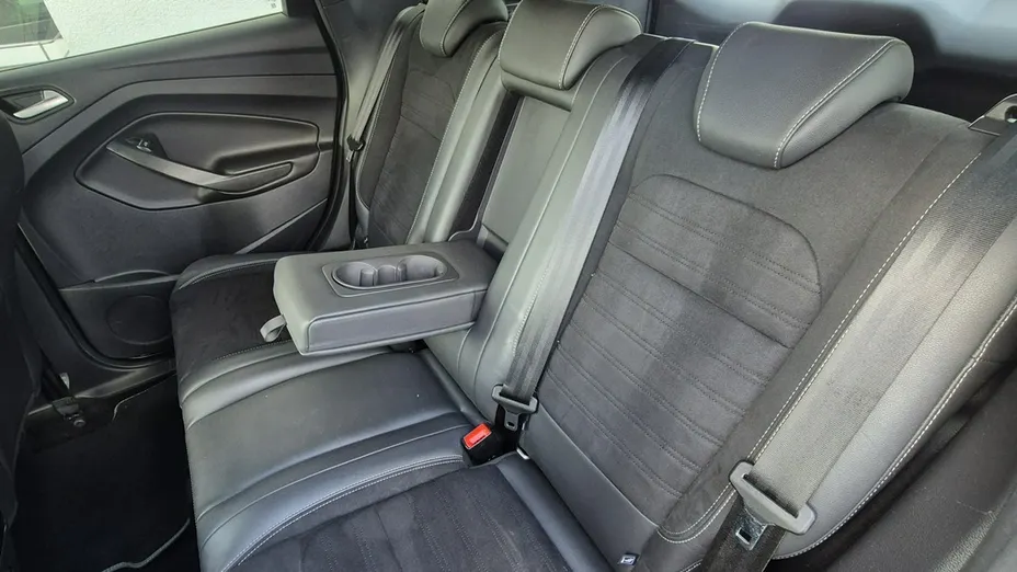 FORD Kuga -
