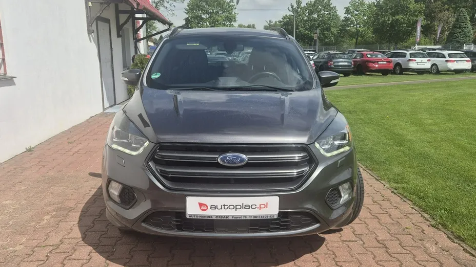 FORD Kuga -