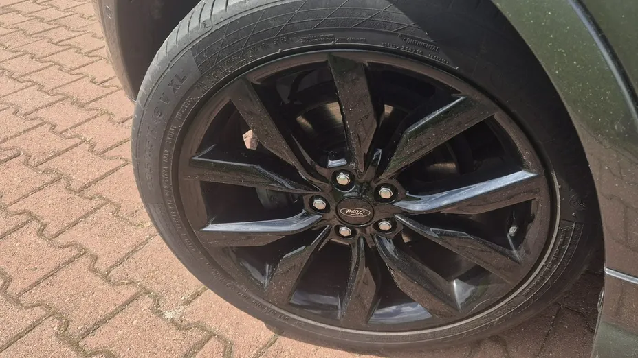 FORD Kuga -