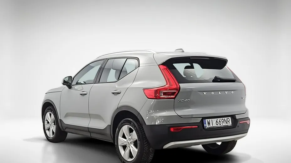 VOLVO XC40 -