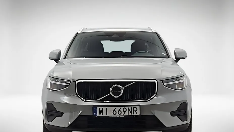 VOLVO XC40 -