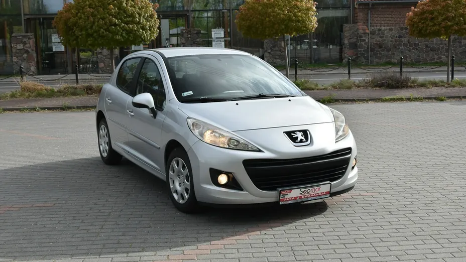 PEUGEOT 207 -