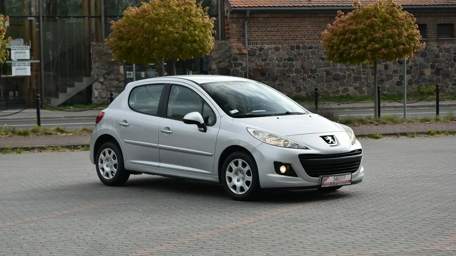 PEUGEOT 207 -