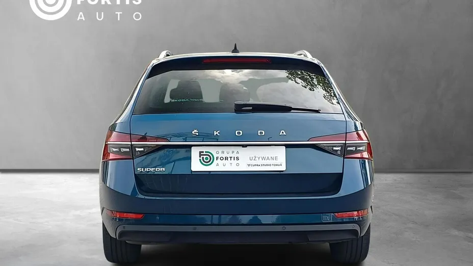SKODA Superb -
