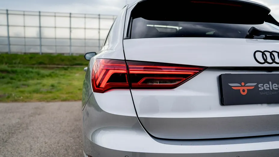 AUDI Q3 -
