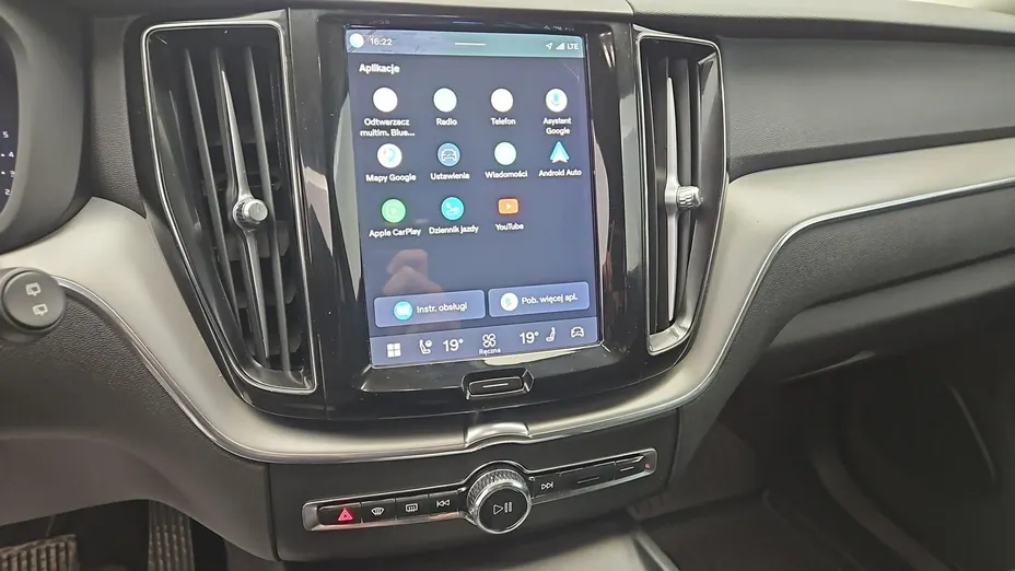 VOLVO XC60 -