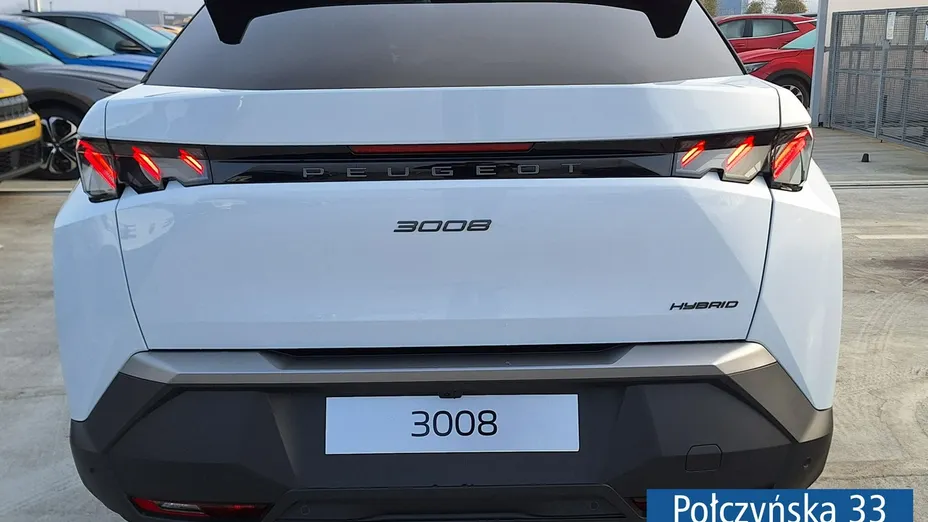 PEUGEOT 3008 -
