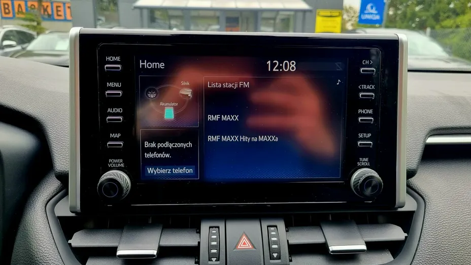 TOYOTA RAV4 -