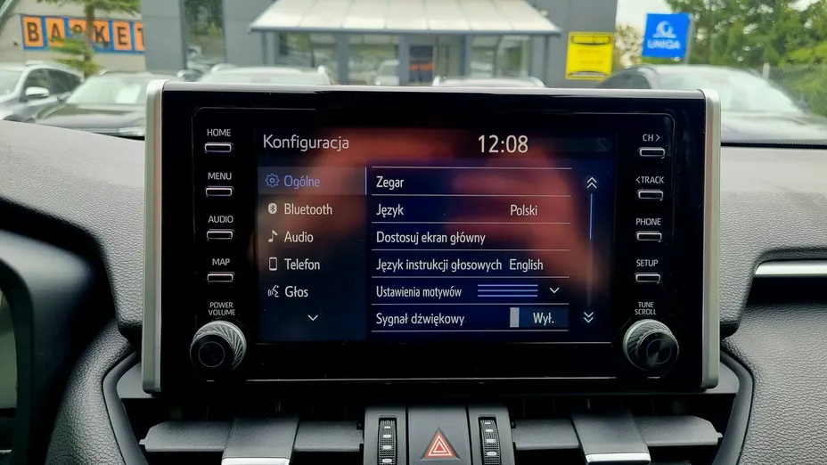 TOYOTA RAV4 -