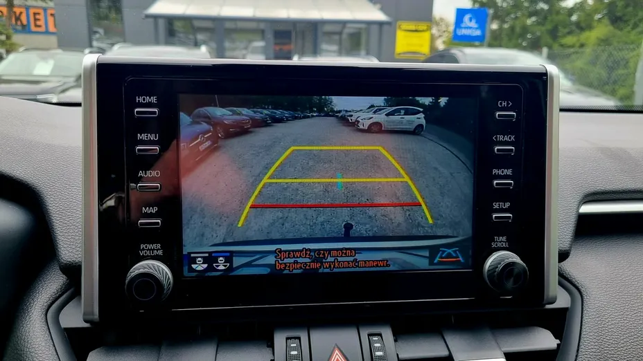 TOYOTA RAV4 -