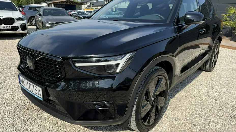 VOLVO XC40 -