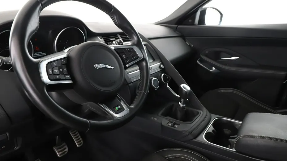 JAGUAR E-Pace -