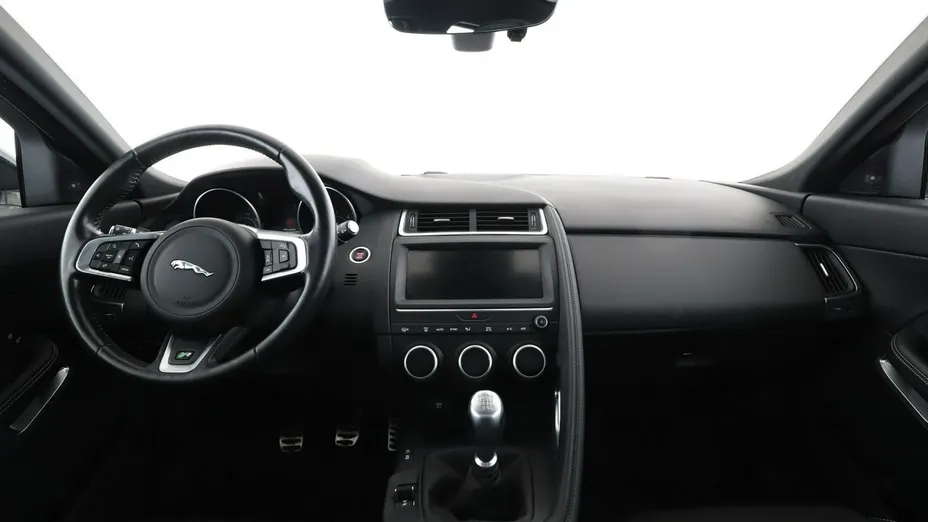 JAGUAR E-Pace -