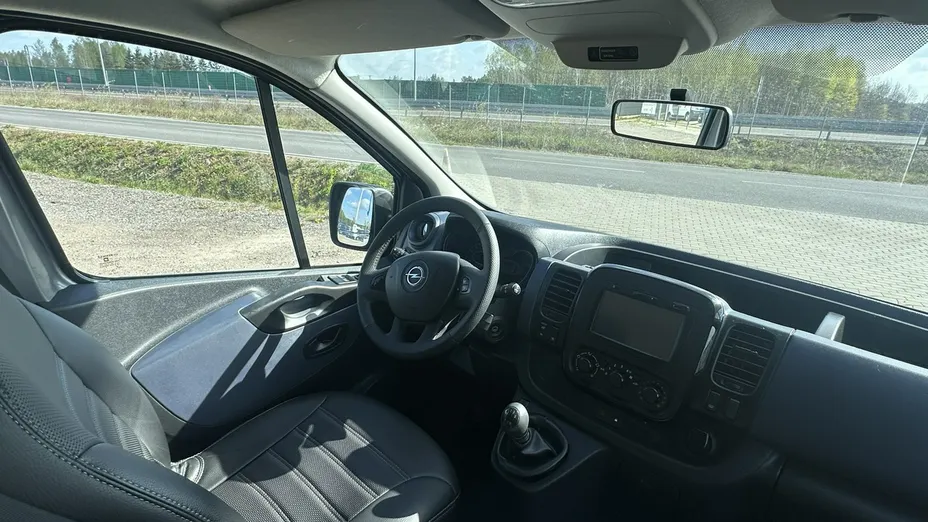 OPEL Vivaro -