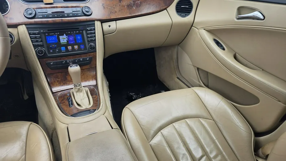 MERCEDES-BENZ CLS -