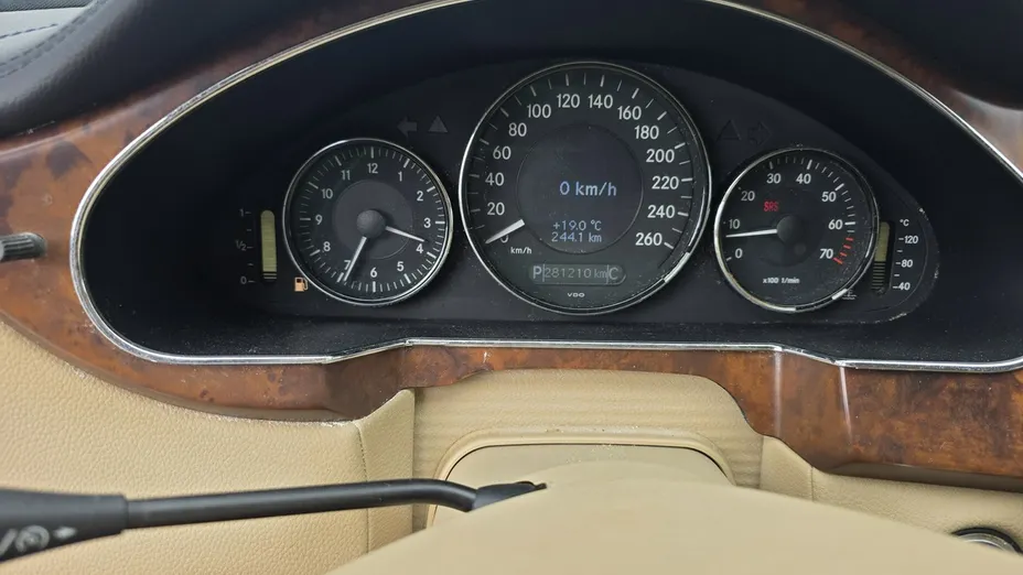 MERCEDES-BENZ CLS -