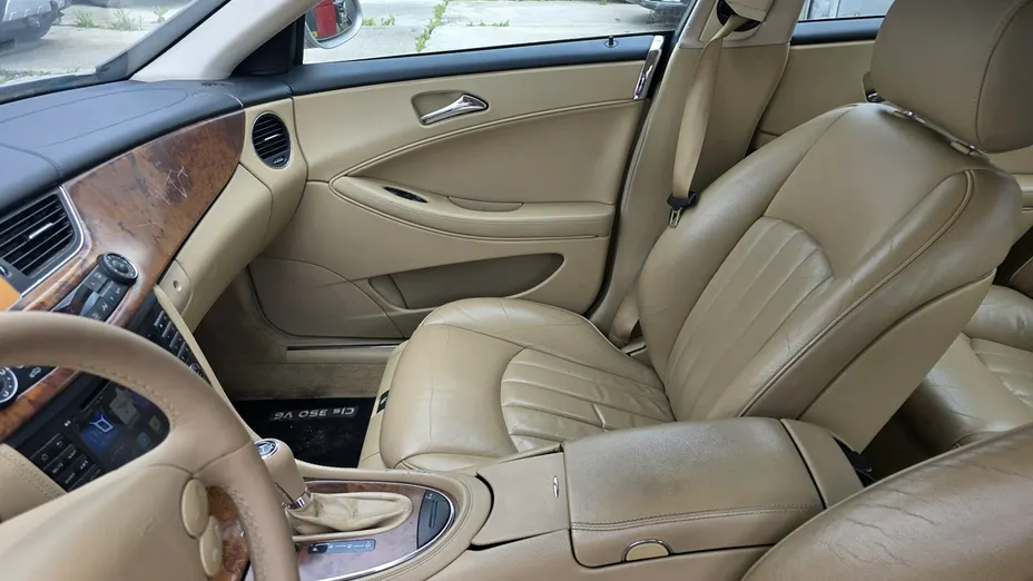 MERCEDES-BENZ CLS -