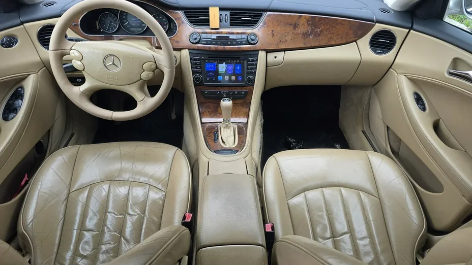 MERCEDES-BENZ CLS -