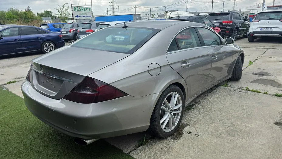 MERCEDES-BENZ CLS -
