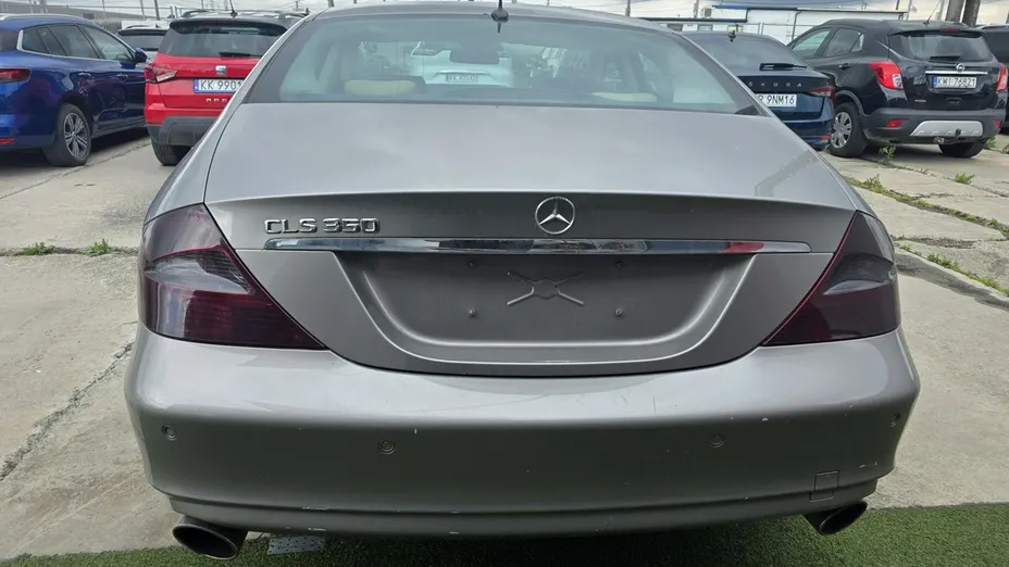 MERCEDES-BENZ CLS -