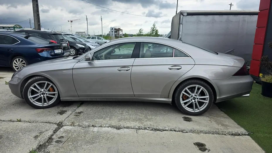 MERCEDES-BENZ CLS -