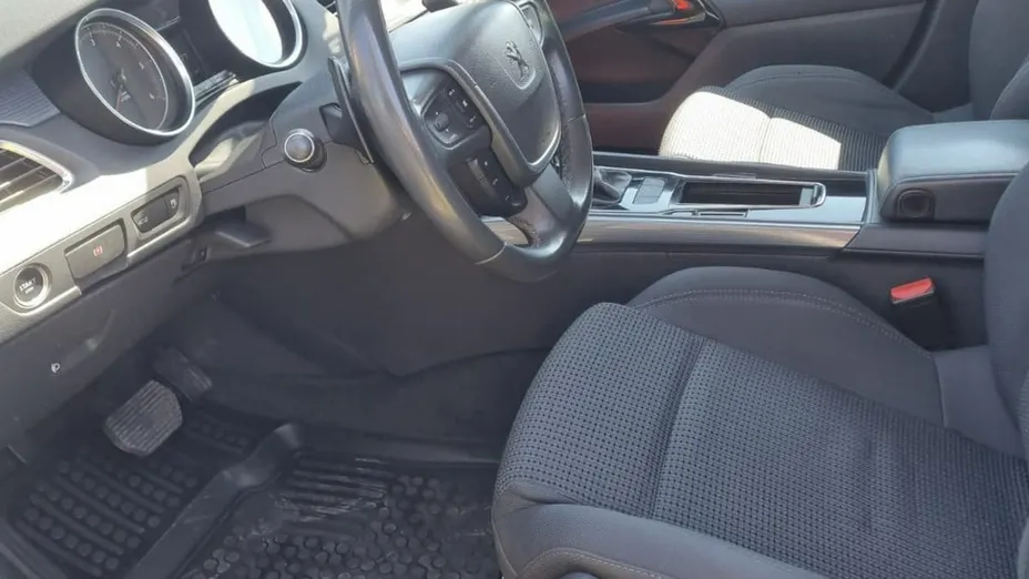 PEUGEOT 508 -