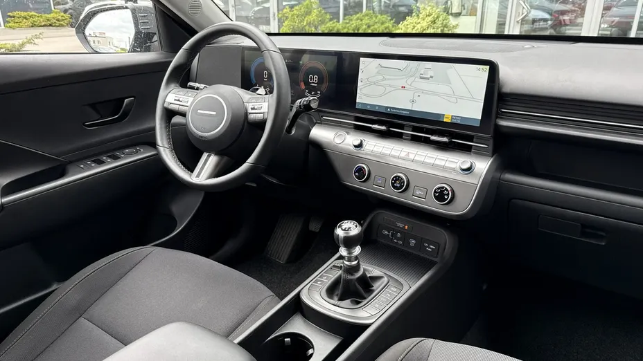 HYUNDAI Kona -