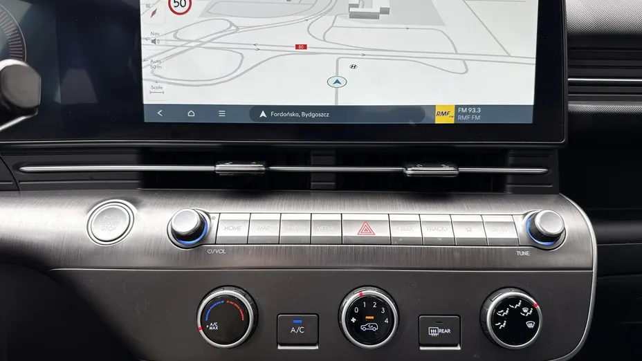 HYUNDAI Kona -