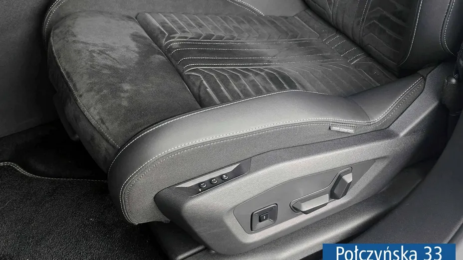 PEUGEOT 3008 -