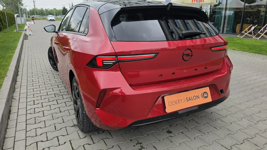 OPEL Astra -