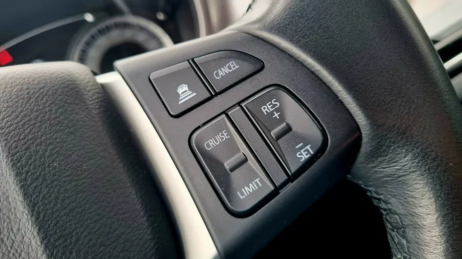SUZUKI Vitara -