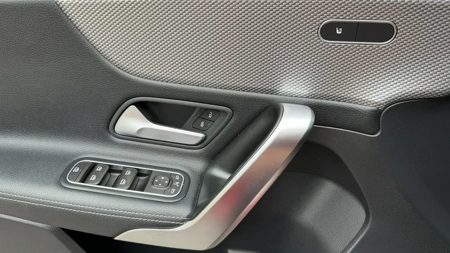 MERCEDES-BENZ A Klasa -