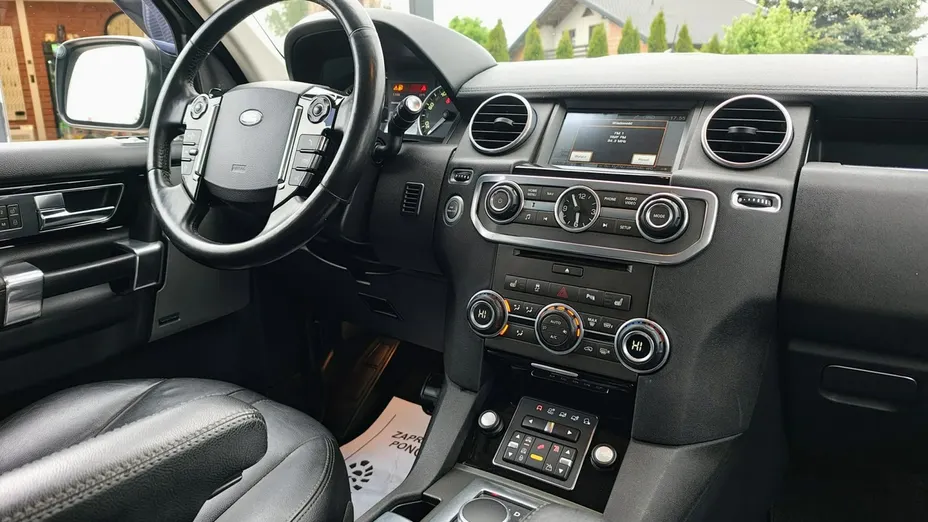 LAND ROVER Discovery -
