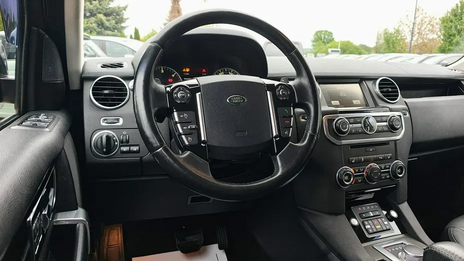 LAND ROVER Discovery -