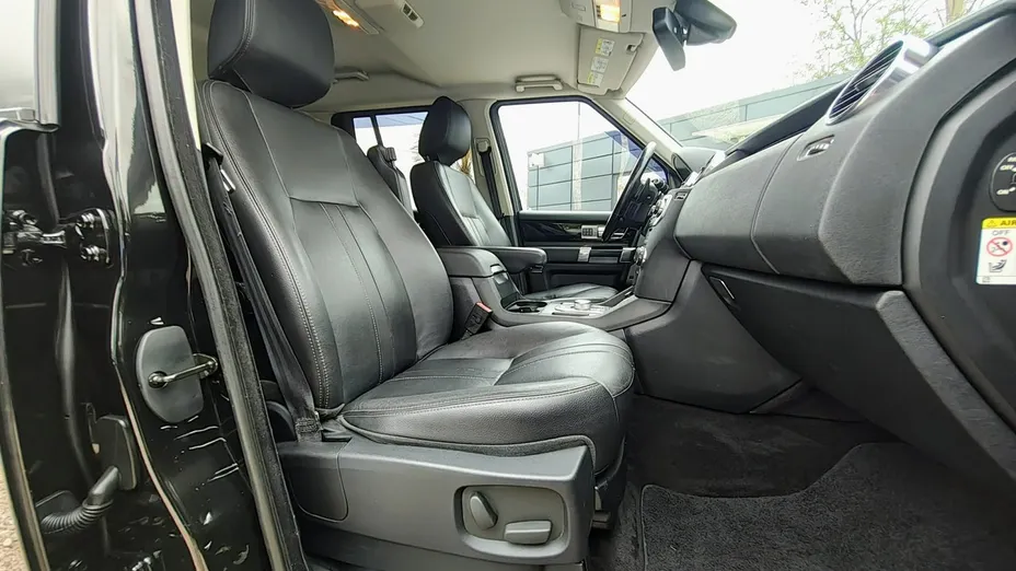 LAND ROVER Discovery -