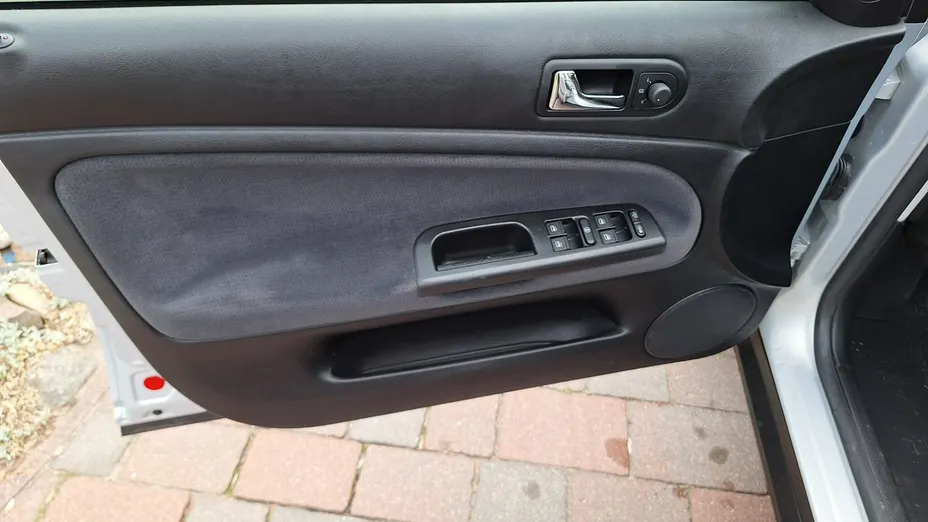 VOLKSWAGEN Passat -