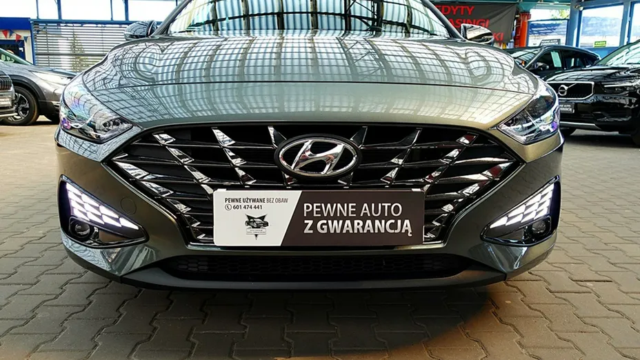 HYUNDAI i30 -