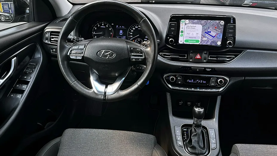 HYUNDAI i30 -