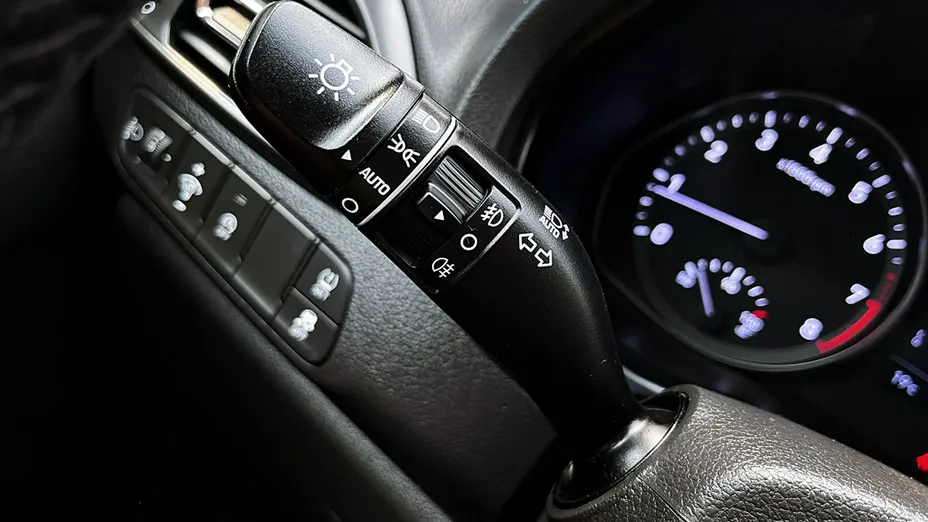 HYUNDAI i30 -