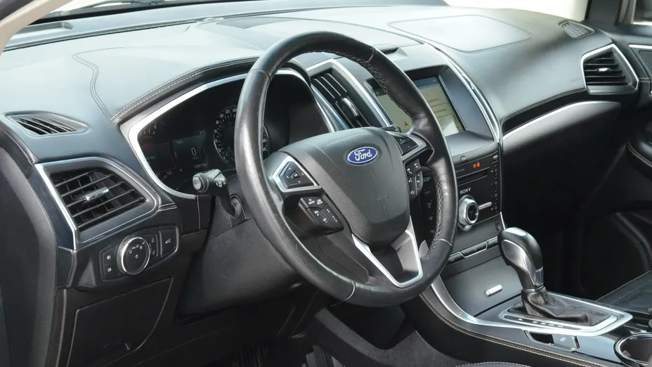 FORD Edge -