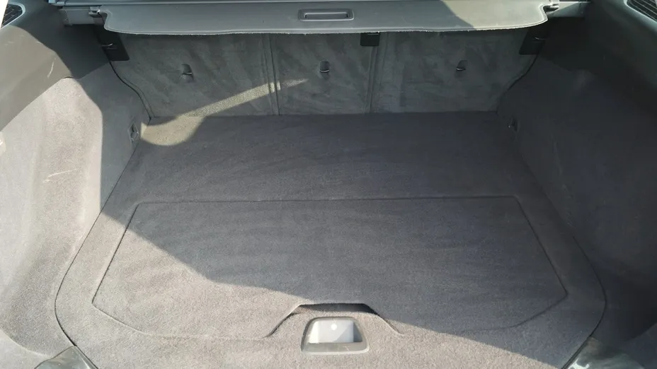 VOLVO V60 -