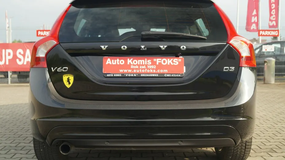 VOLVO V60 -