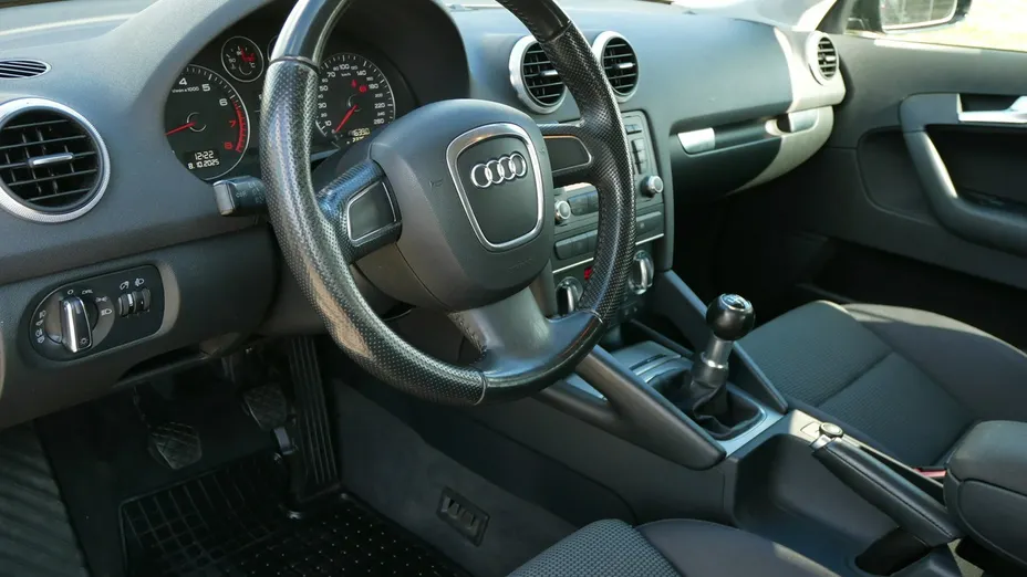 AUDI A3 -