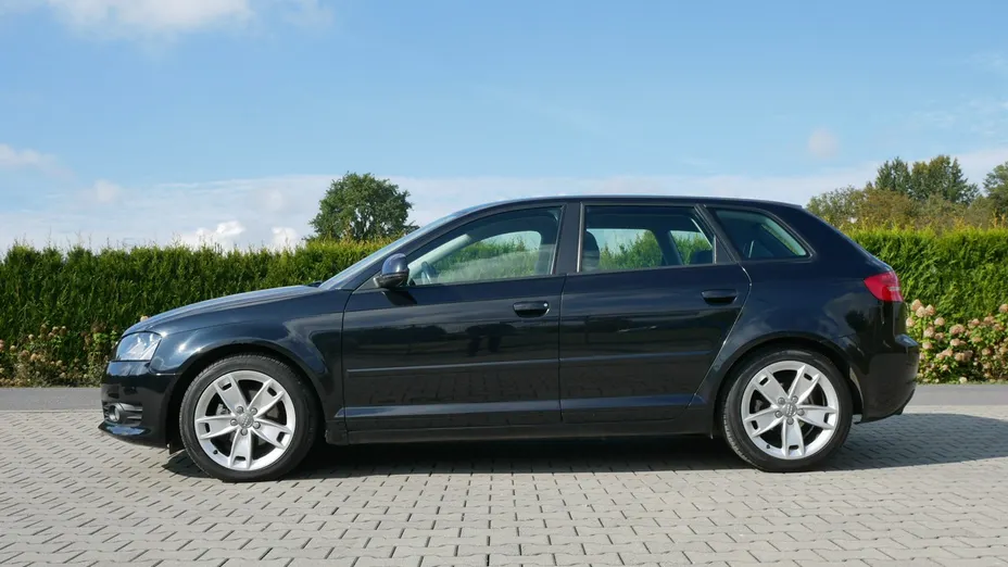AUDI A3 -