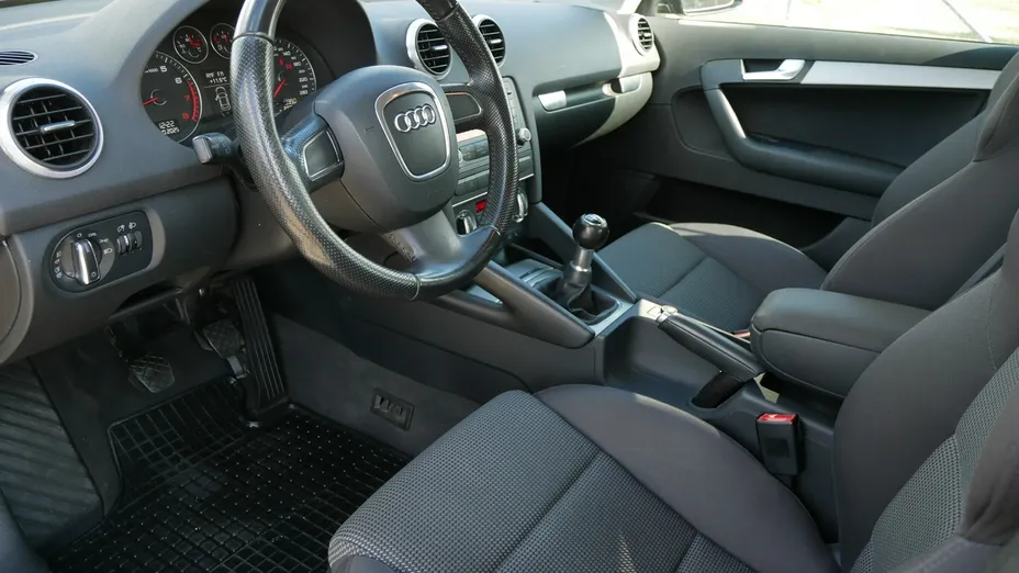AUDI A3 -