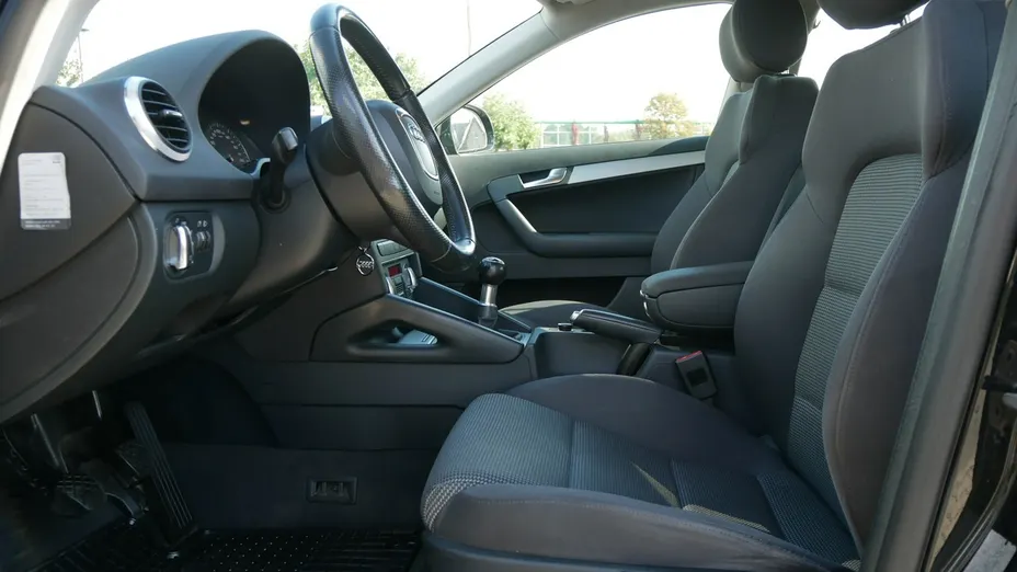 AUDI A3 -