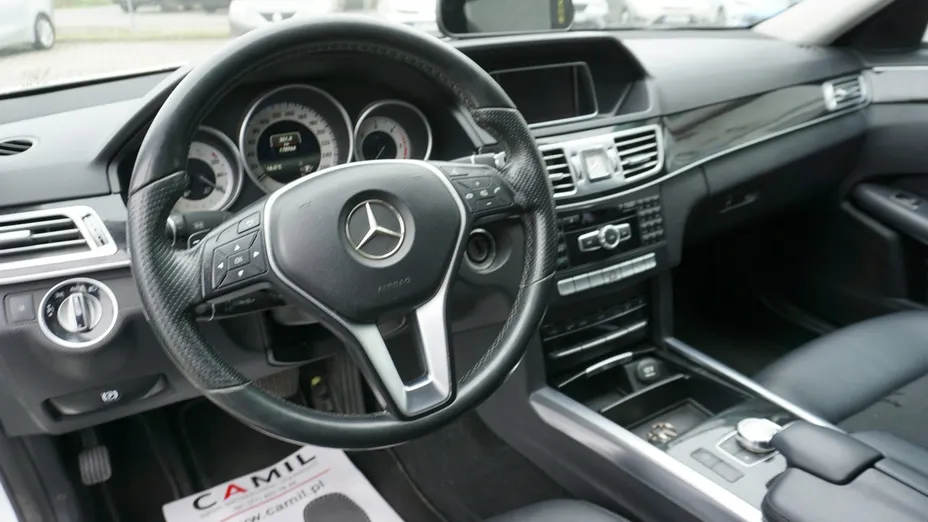 MERCEDES-BENZ E Klasa -